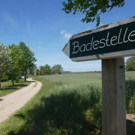 Abendstimmung Mit Terrasse Dewichow